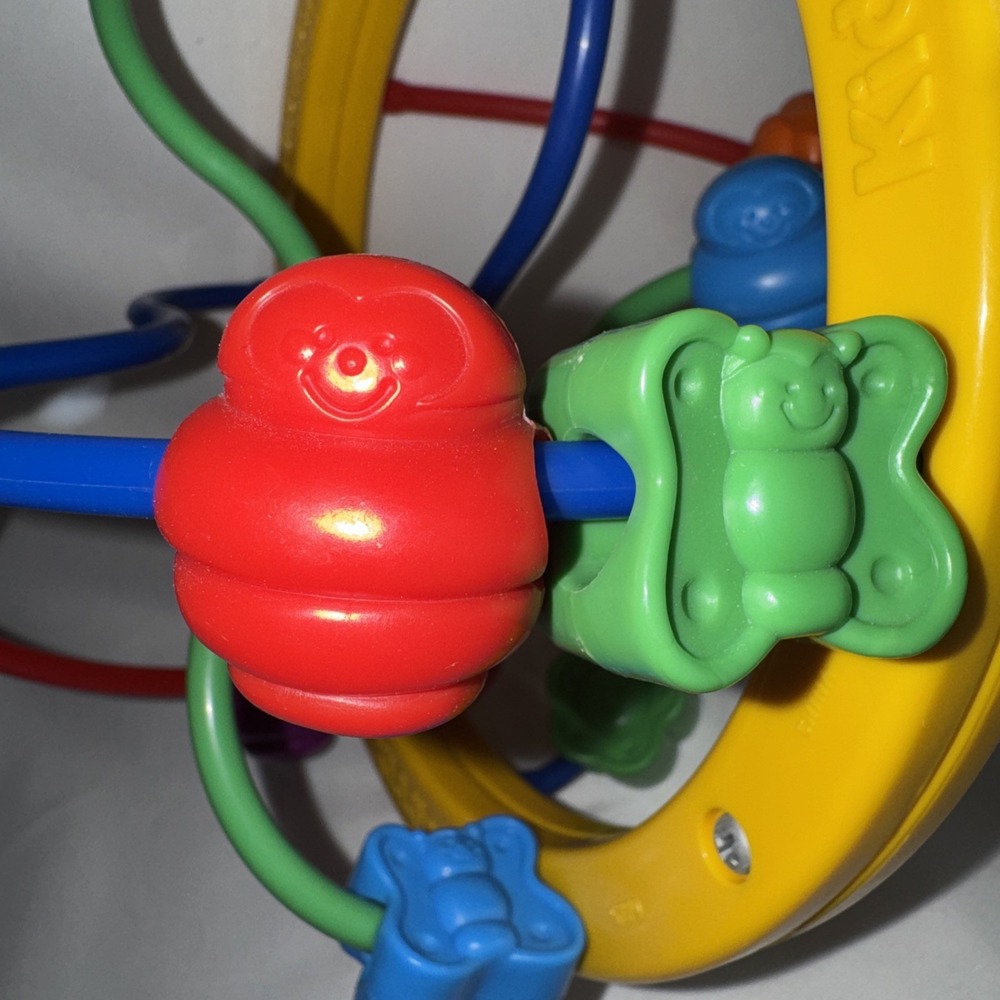 Kiddicraft Bead Ball Puzzle Ball Baby Toy Bright Colors Vintage Plastic Learning - Picture 5 of 9